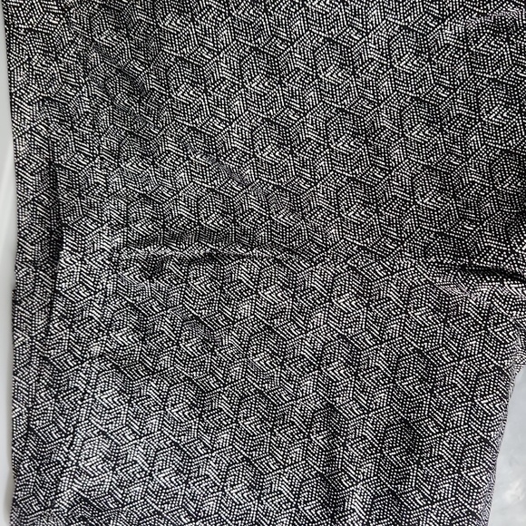 Wide Leg & Fun Print ❣️ - Picture 4 of 5